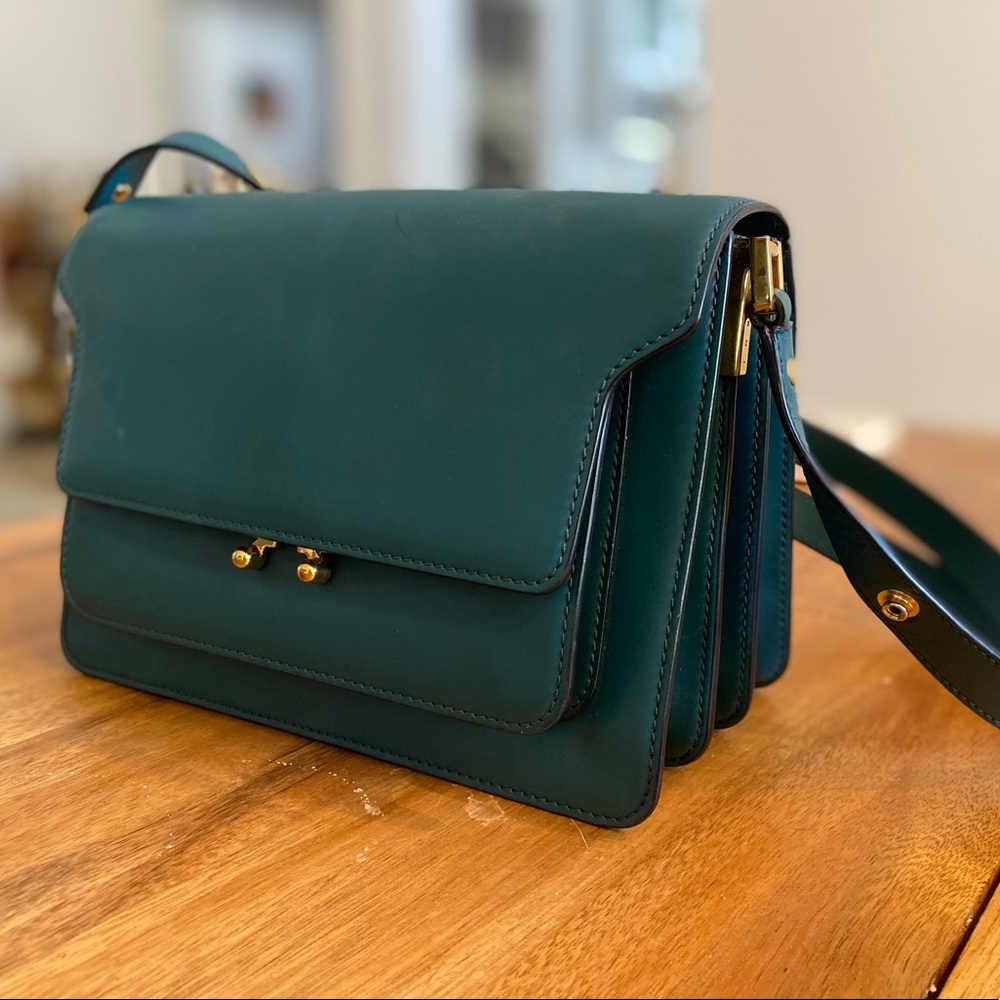 marni trunk in emerald color